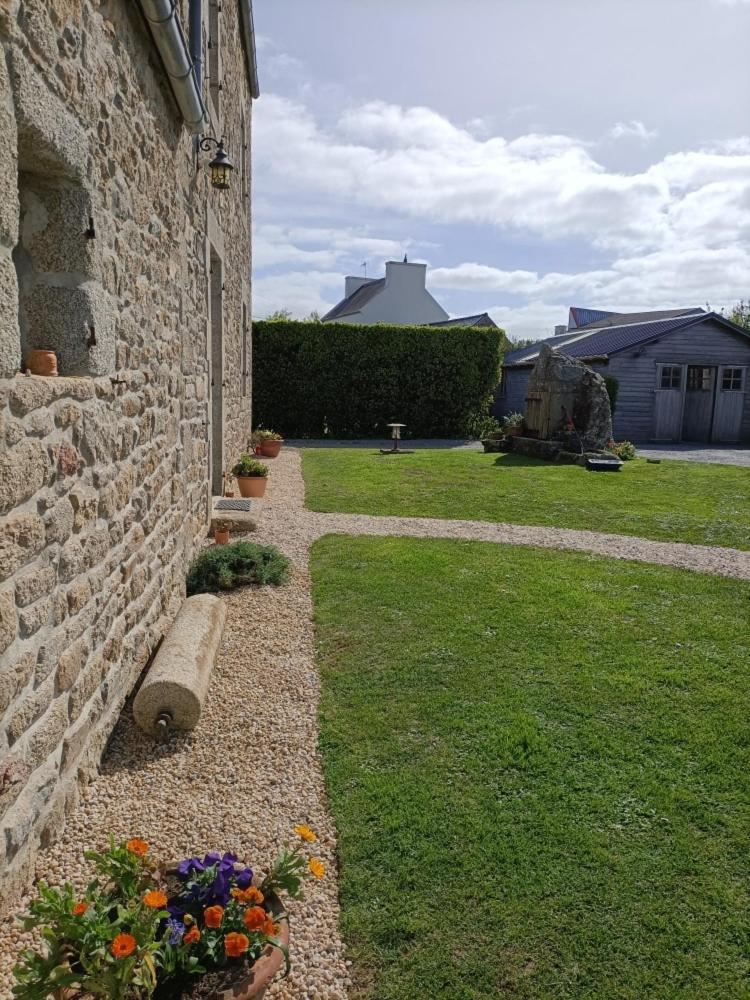 Oudoty Bed & Breakfast Kerlouan Exterior photo